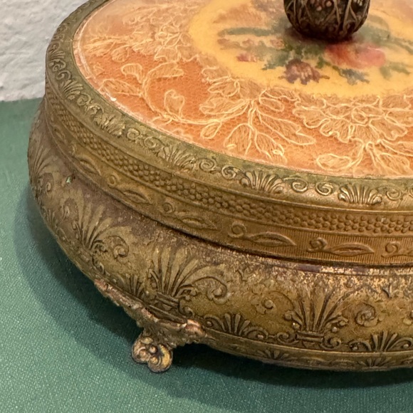 Antique Made in England Floral Pink & White Lace Inset Powder Vanity Jar - Picture 7 of 14